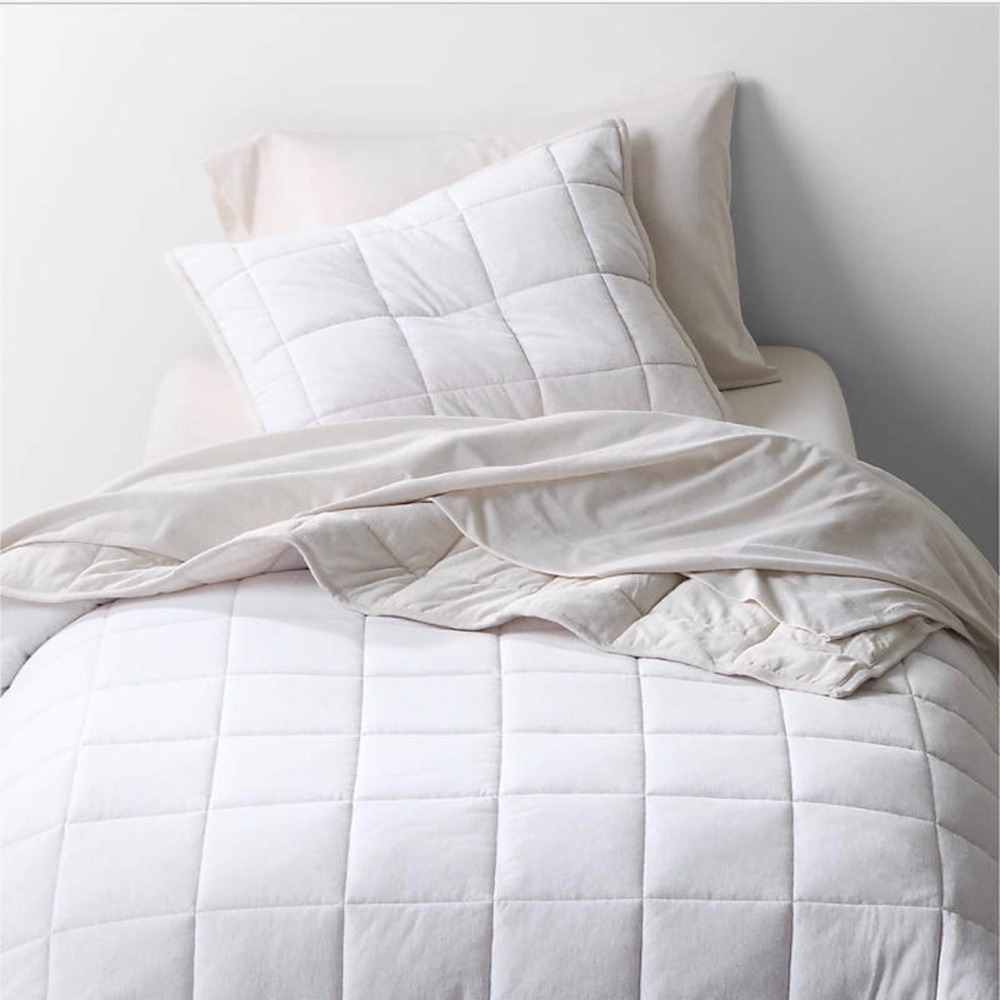 Crate&Barrel Soft Cream Comforter - Picture 8 of 13